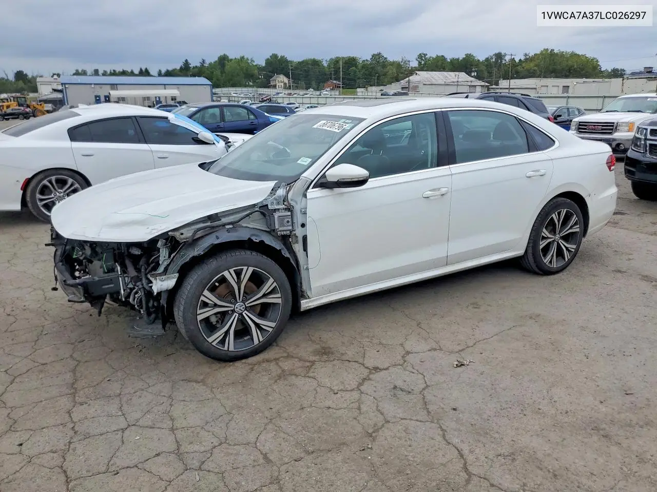 VOLKSWAGEN PASSAT 2020, VIN 1VWCA7A37LC026297