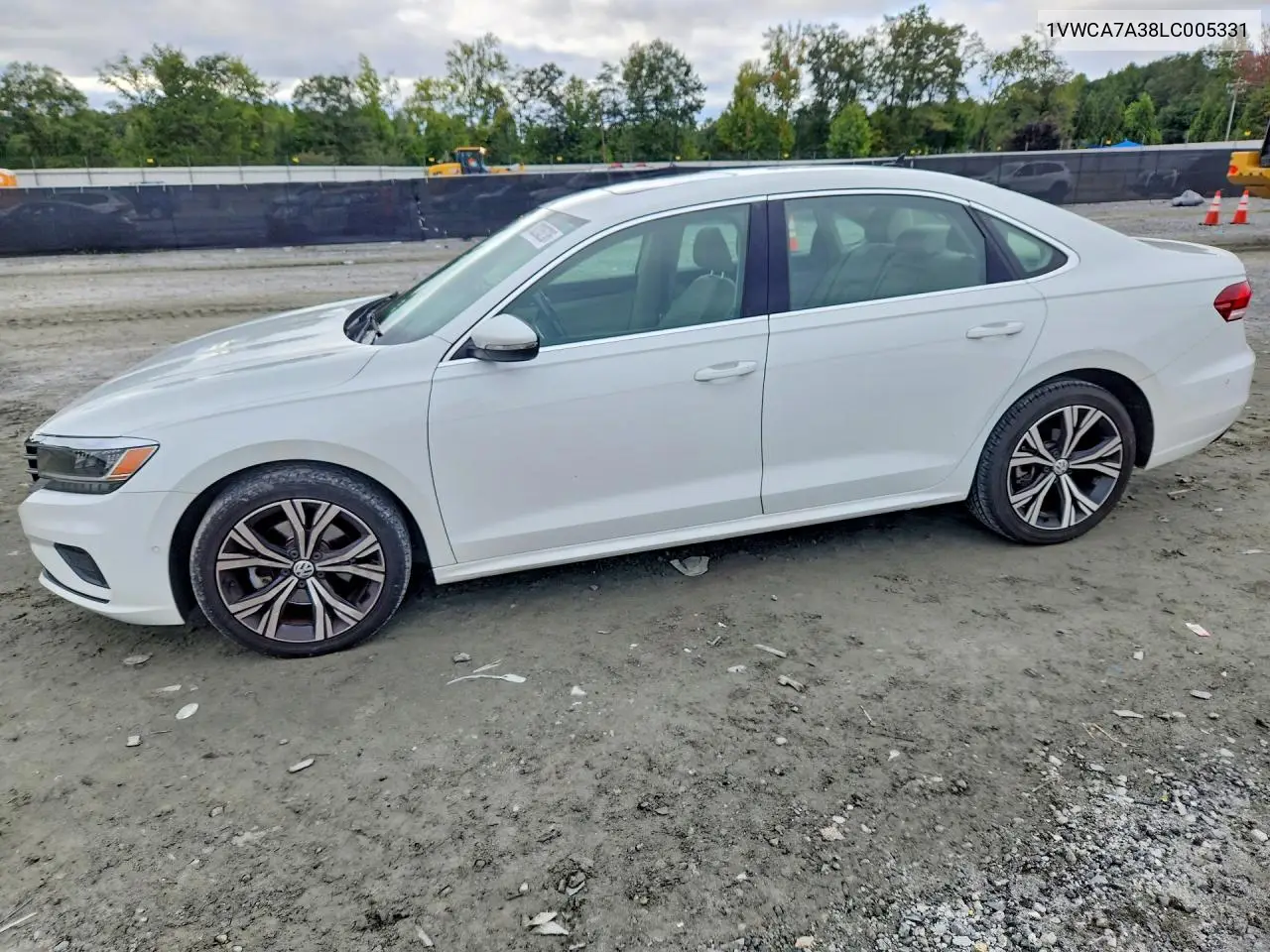 VOLKSWAGEN PASSAT 2020, VIN 1VWCA7A38LC005331
