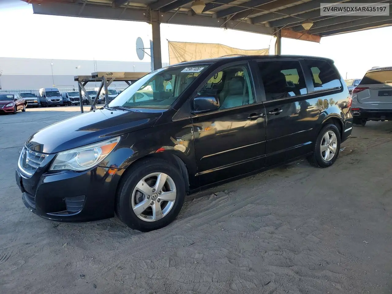 VOLKSWAGEN ROUTAN 2010, VIN 2V4RW5DX5AR435197