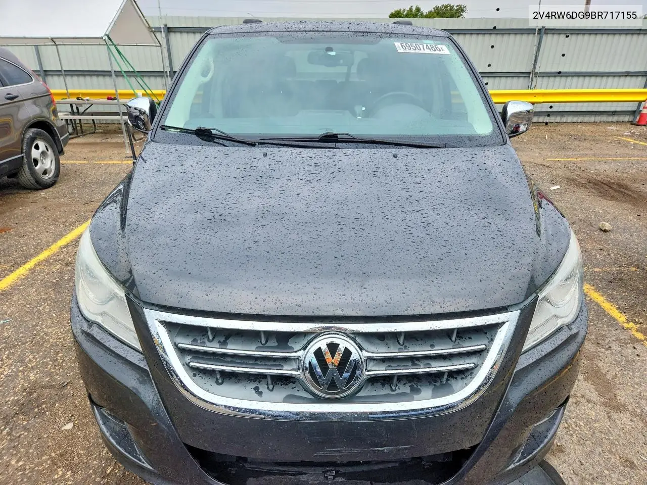 2011 VOLKSWAGEN ROUTAN VIN 2V4RW6DG9BR717155 — фото 5