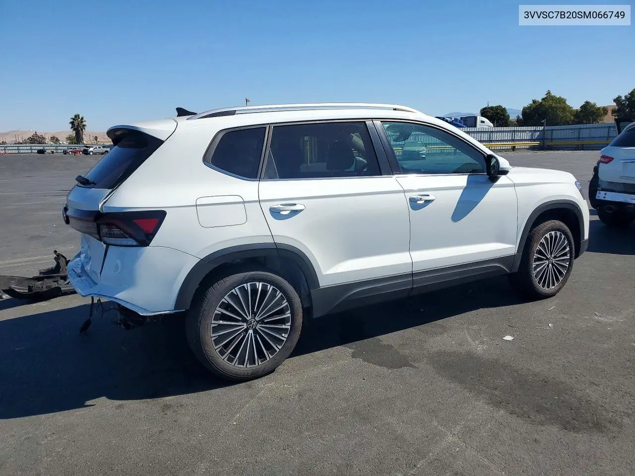 2025 VOLKSWAGEN TAOS VIN 3VVSC7B20SM066749 — фото 3