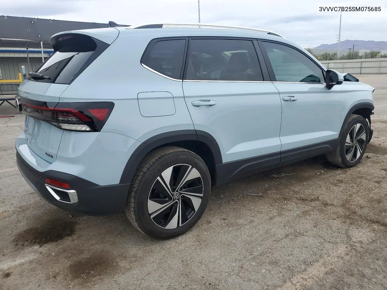 2025 VOLKSWAGEN TAOS VIN 3VVVC7B25SM075685 — фото 3