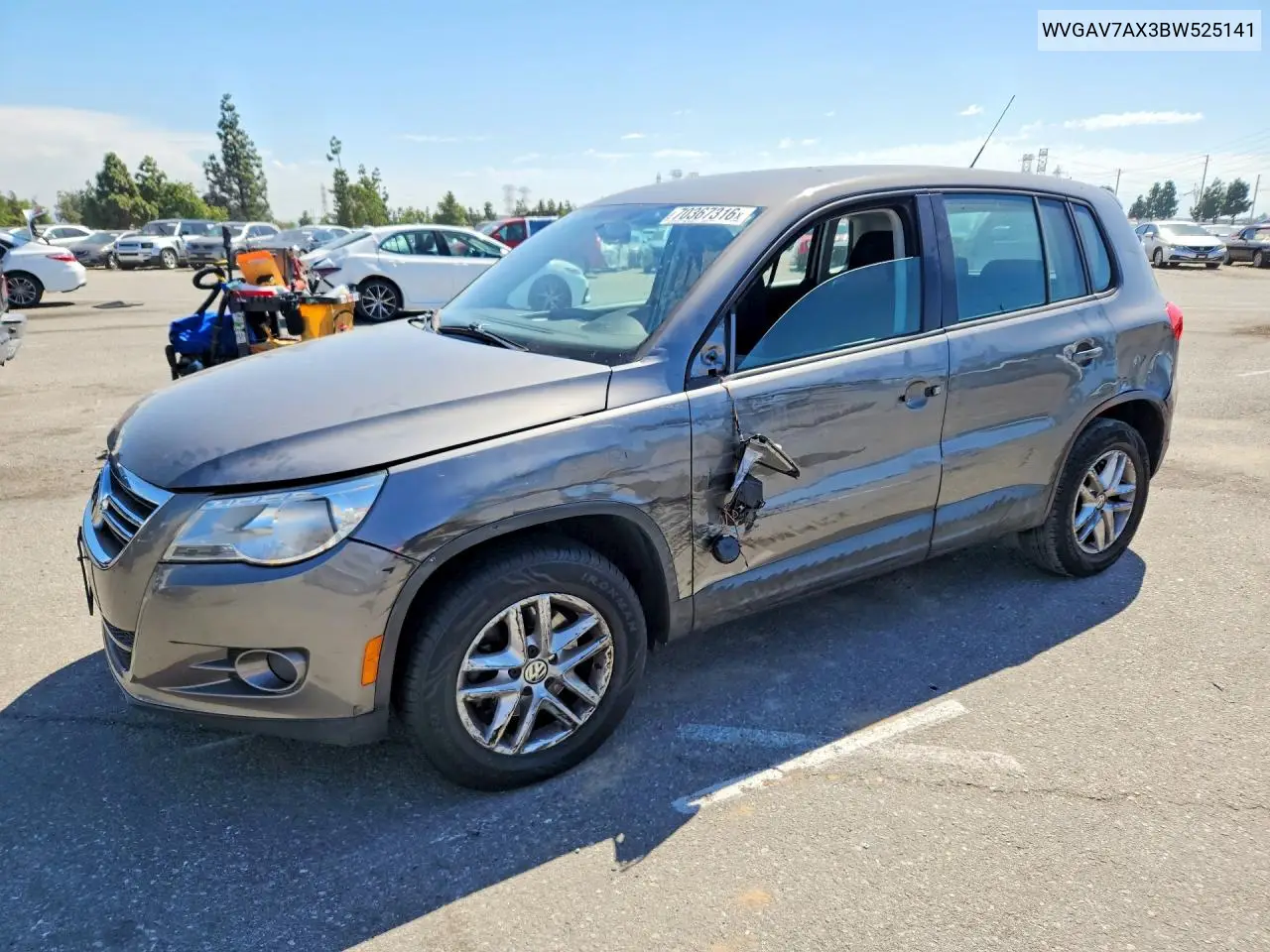 VOLKSWAGEN TIGUAN 2011, VIN WVGAV7AX3BW525141
