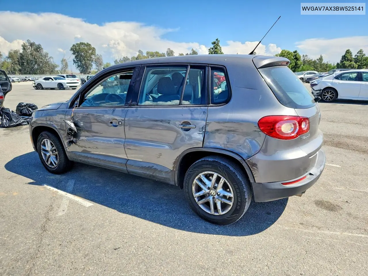 2011 VOLKSWAGEN TIGUAN VIN WVGAV7AX3BW525141 — фото 2