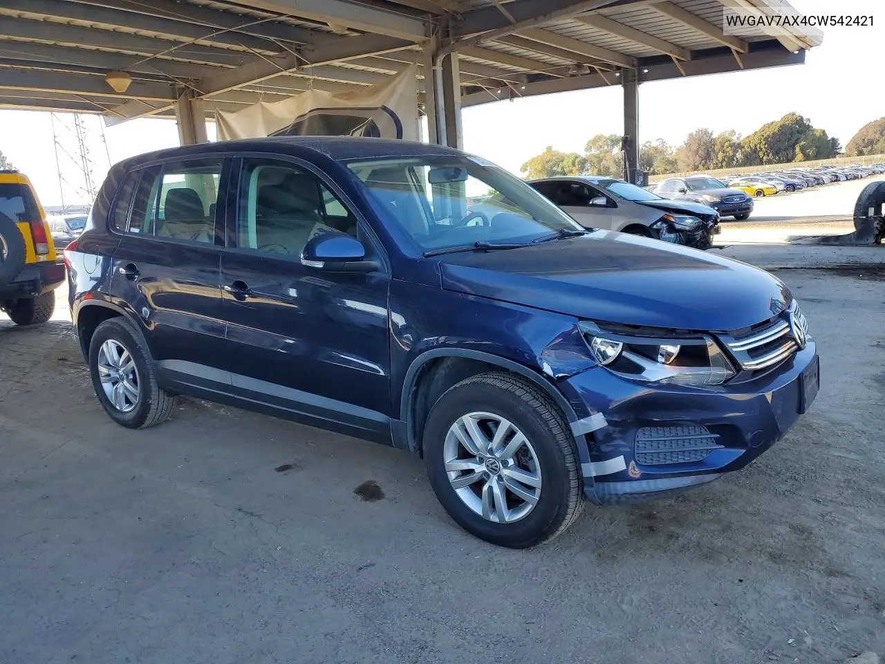 2012 VOLKSWAGEN TIGUAN VIN WVGAV7AX4CW542421 — фото 4