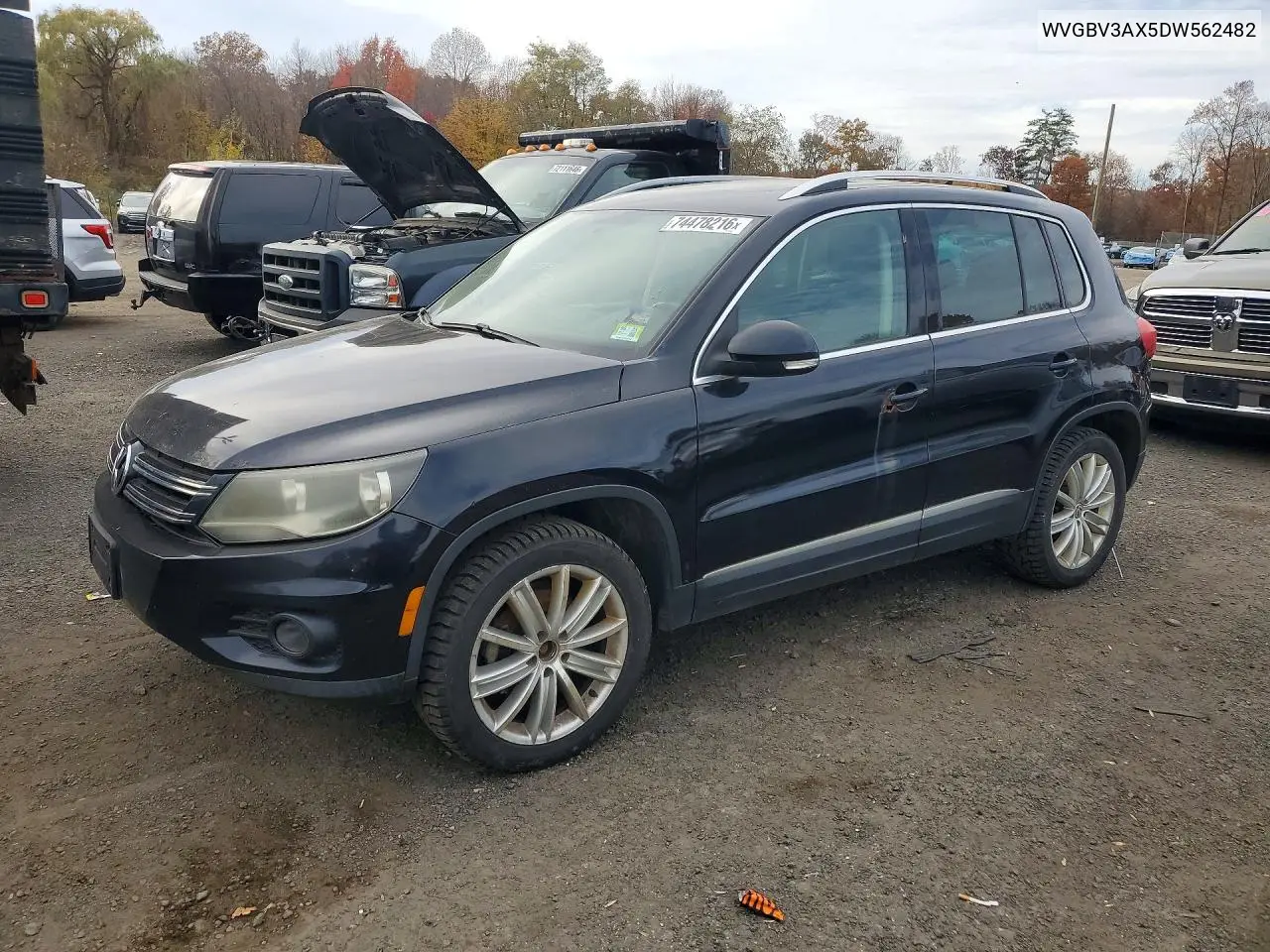 VOLKSWAGEN TIGUAN 2013, VIN WVGBV3AX5DW562482