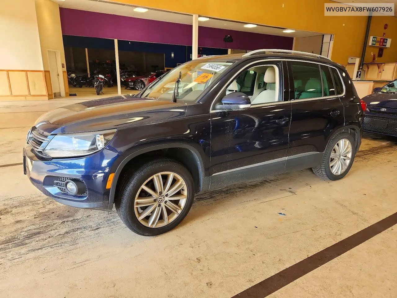 VOLKSWAGEN TIGUAN 2015, VIN WVGBV7AX8FW607926