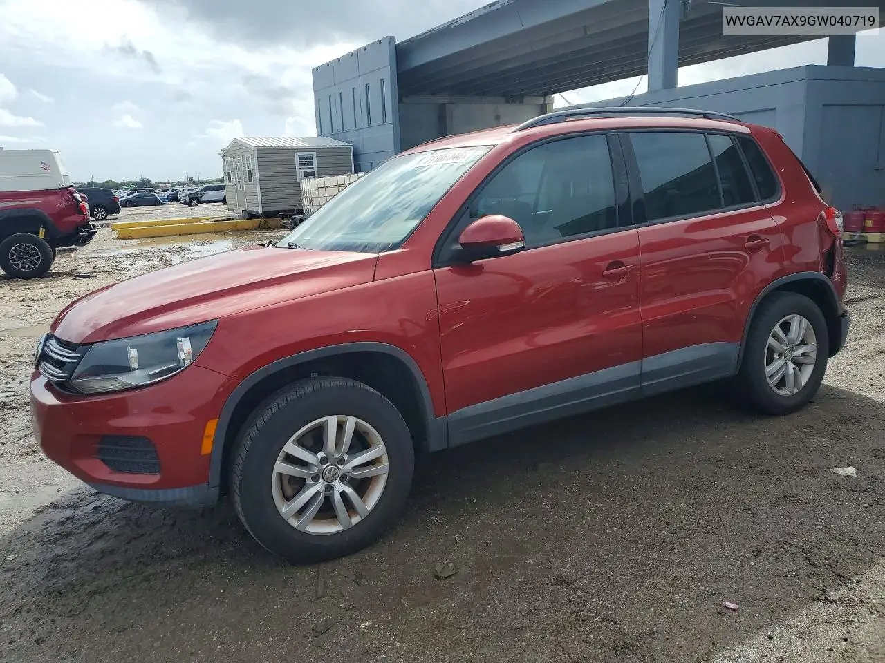 VOLKSWAGEN TIGUAN 2016, VIN WVGAV7AX9GW040719