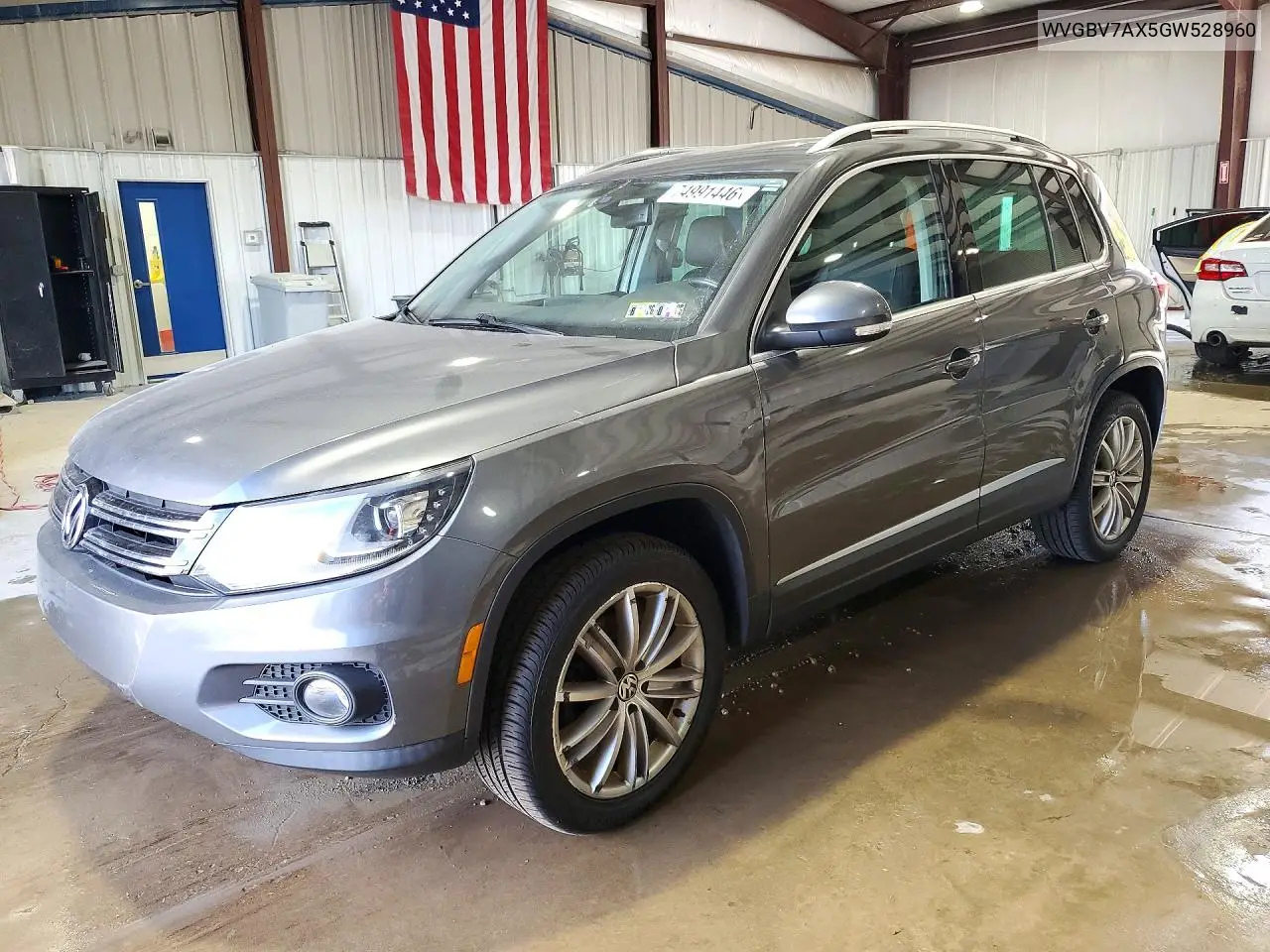 VOLKSWAGEN TIGUAN 2016, VIN WVGBV7AX5GW528960