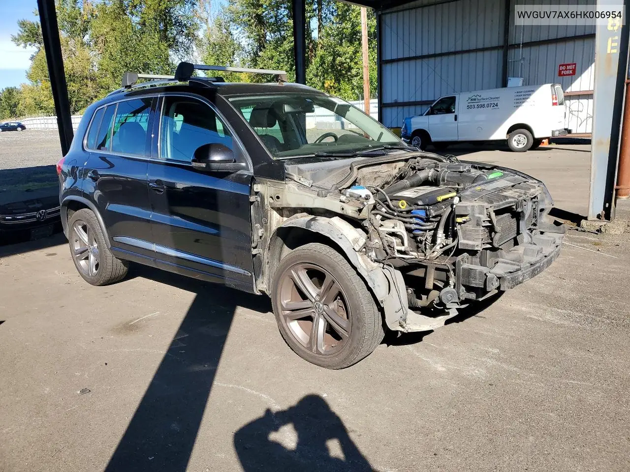 2017 VOLKSWAGEN TIGUAN VIN WVGUV7AX6HK006954 — фото 4
