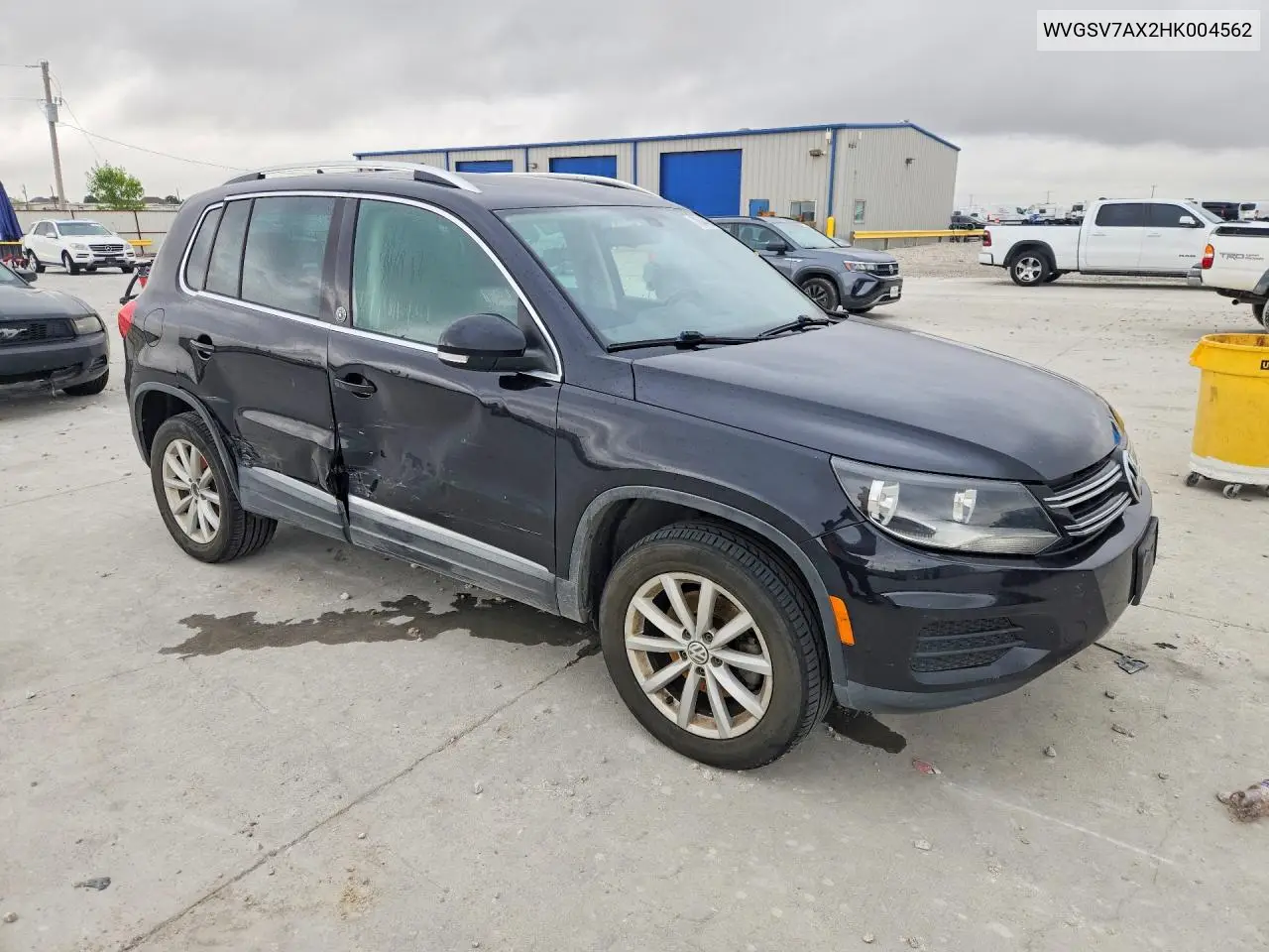 2017 VOLKSWAGEN TIGUAN VIN WVGSV7AX2HK004562 — фото 4