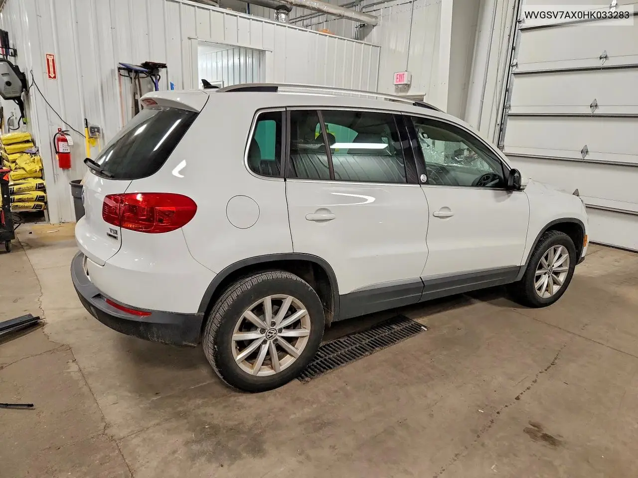 2017 VOLKSWAGEN TIGUAN VIN WVGSV7AX0HK033283 — фото 3