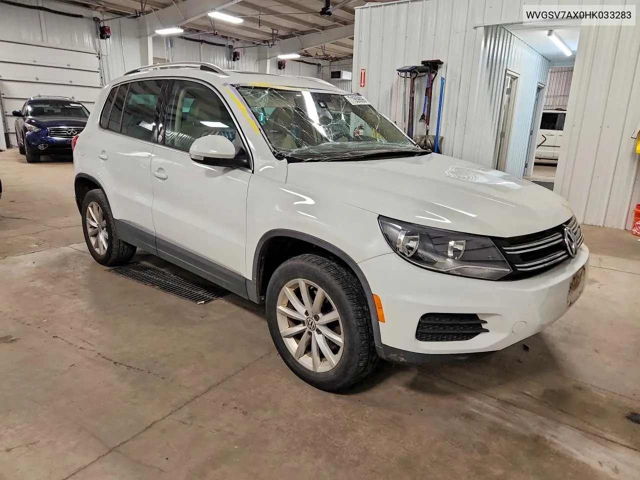 2017 VOLKSWAGEN TIGUAN VIN WVGSV7AX0HK033283 — фото 4