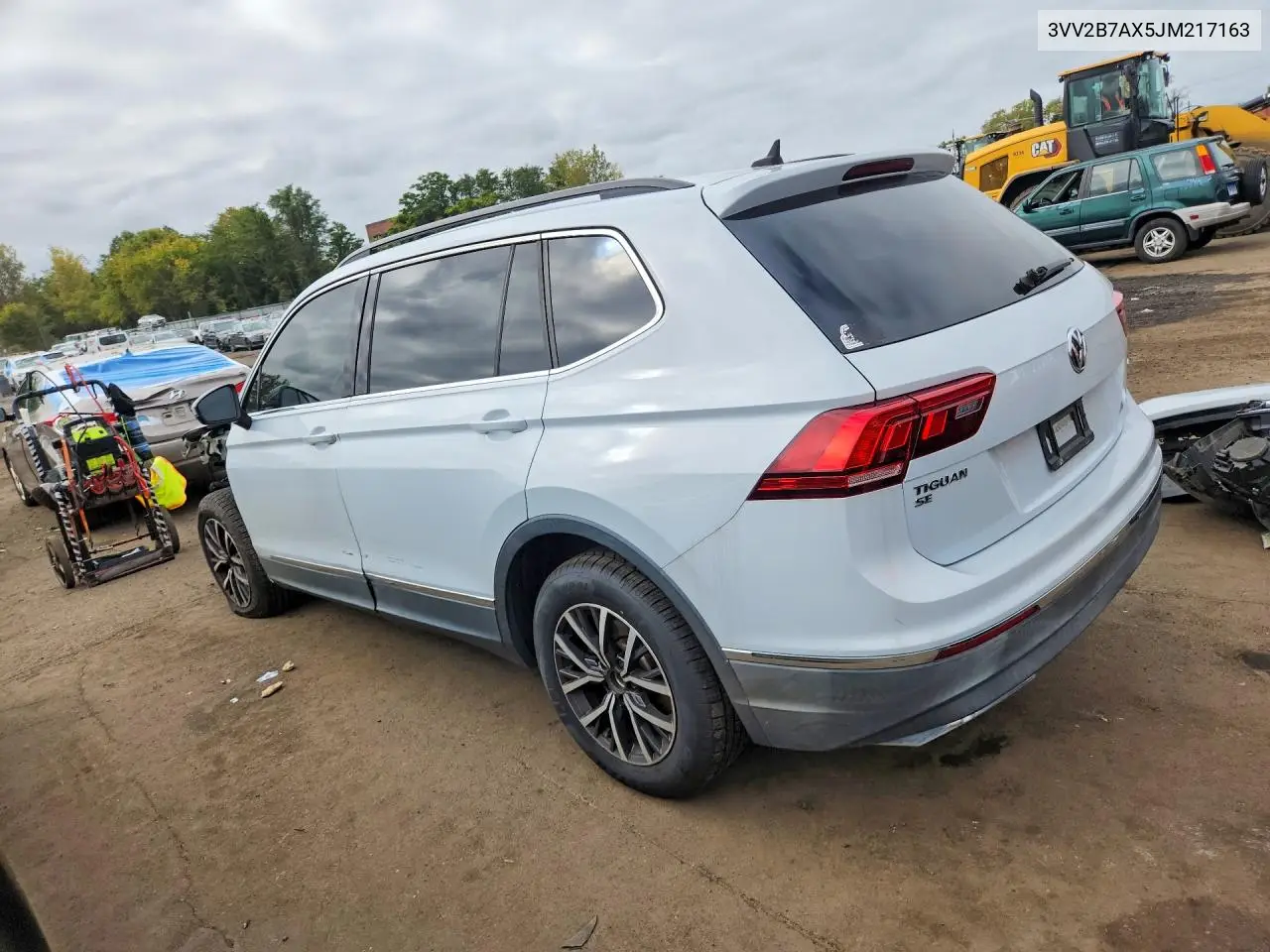 2018 VOLKSWAGEN TIGUAN VIN 3VV2B7AX5JM217163 — фото 2