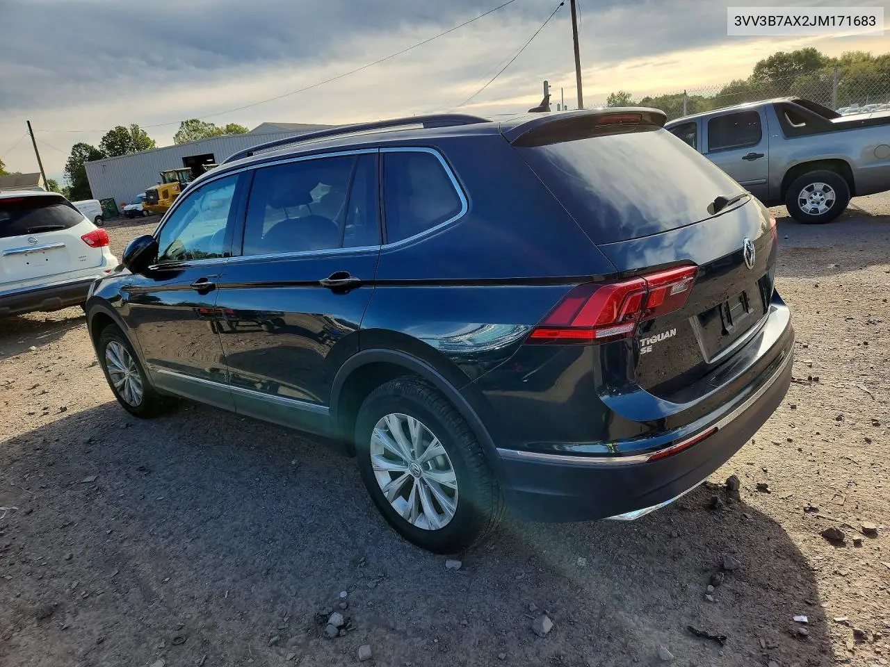 2018 VOLKSWAGEN TIGUAN VIN 3VV3B7AX2JM171683 — фото 2