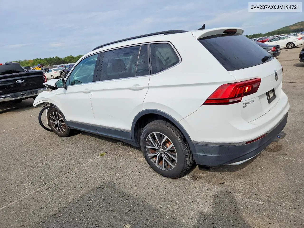 2018 VOLKSWAGEN TIGUAN VIN 3VV2B7AX6JM194721 — фото 2