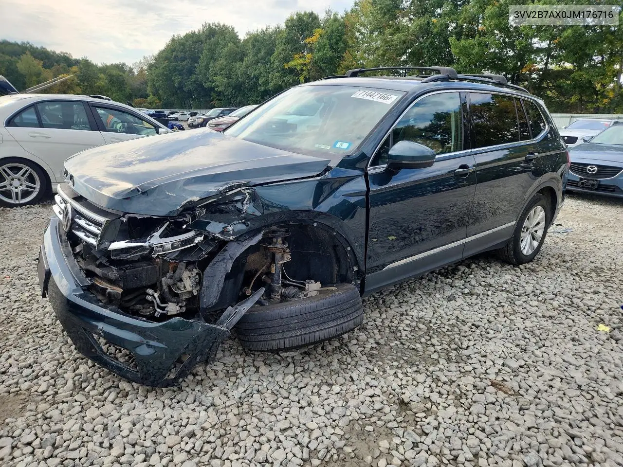VOLKSWAGEN TIGUAN 2018, VIN 3VV2B7AX0JM176716