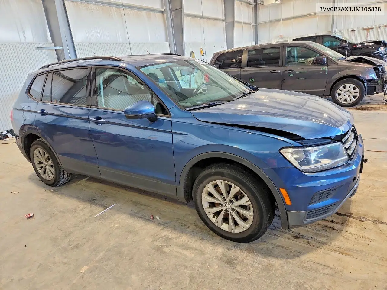 2018 VOLKSWAGEN TIGUAN VIN 3VV0B7AX1JM105838 — фото 4