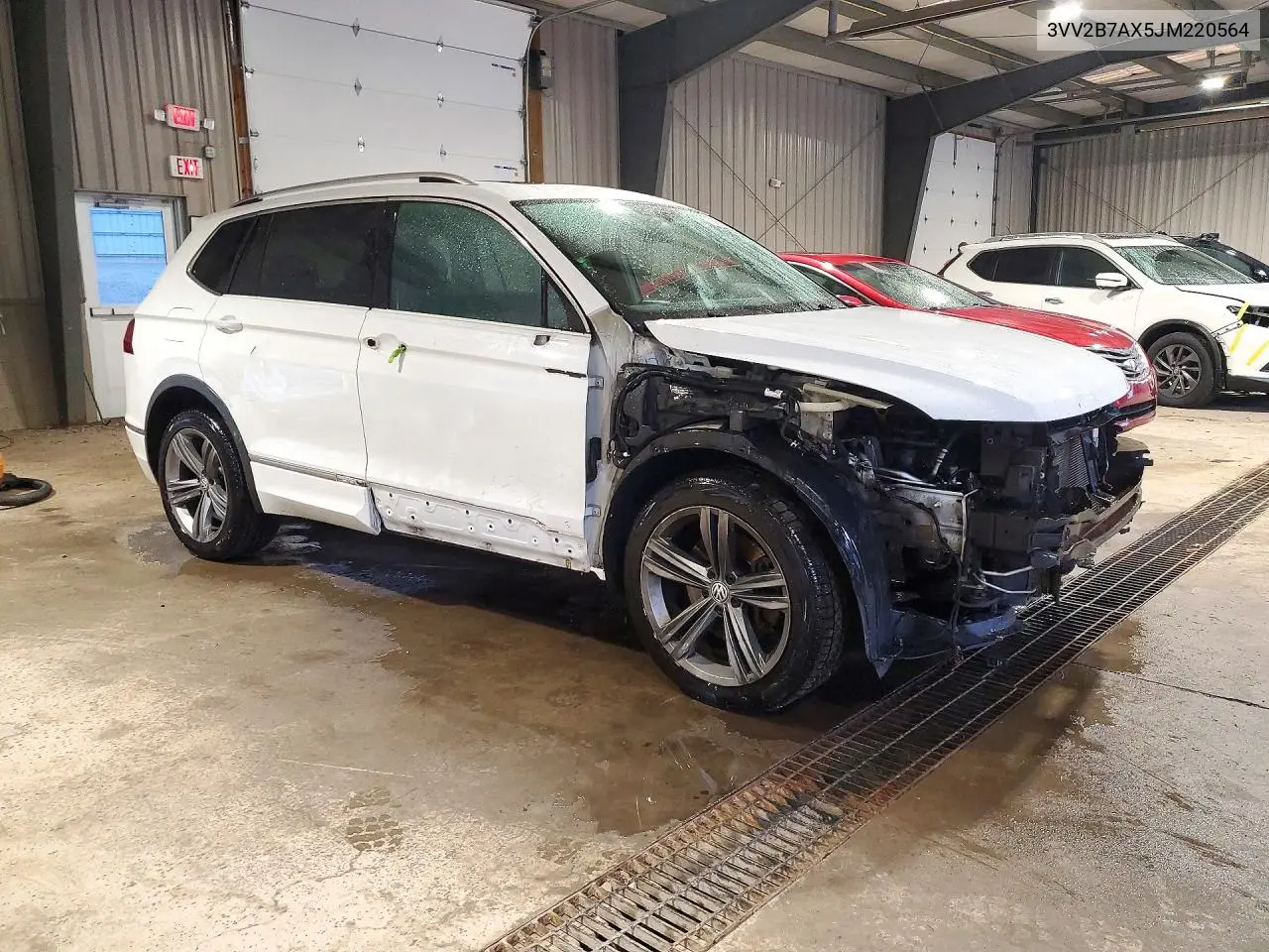 2018 VOLKSWAGEN TIGUAN VIN 3VV2B7AX5JM220564 — фото 4