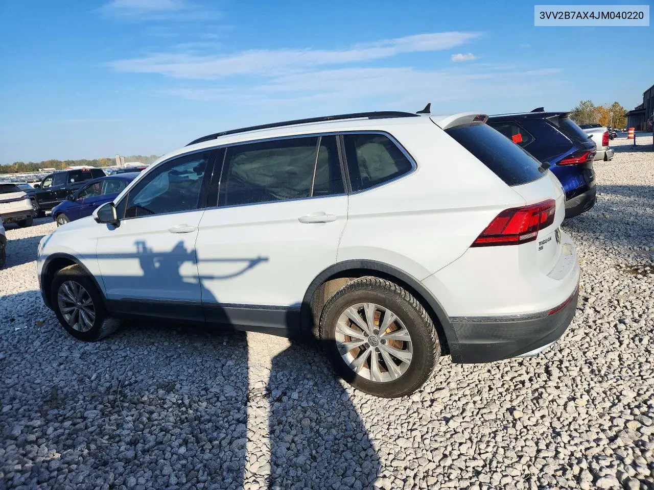 2018 VOLKSWAGEN TIGUAN VIN 3VV2B7AX4JM040220 — фото 2