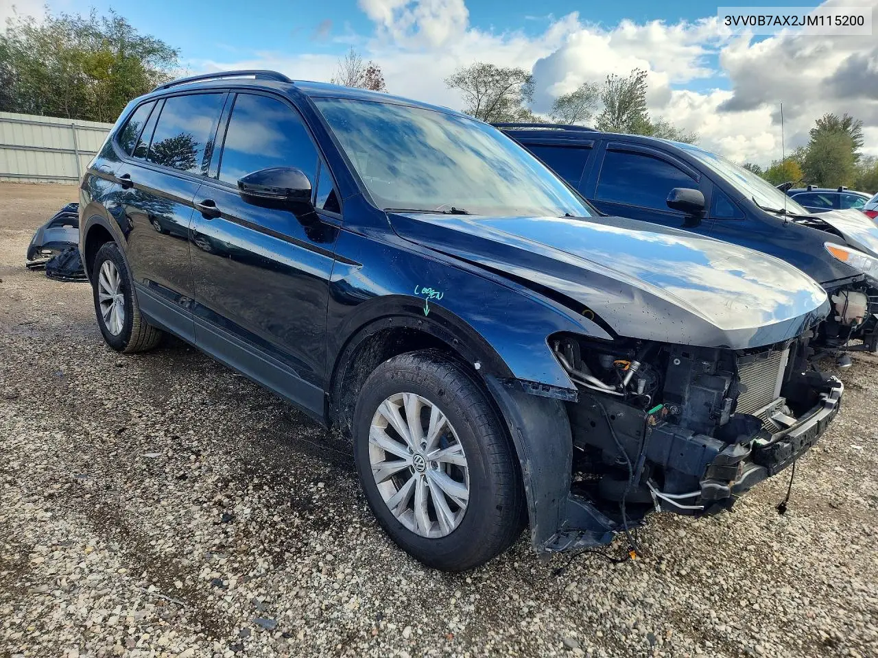 2018 VOLKSWAGEN TIGUAN VIN 3VV0B7AX2JM115200 — фото 4