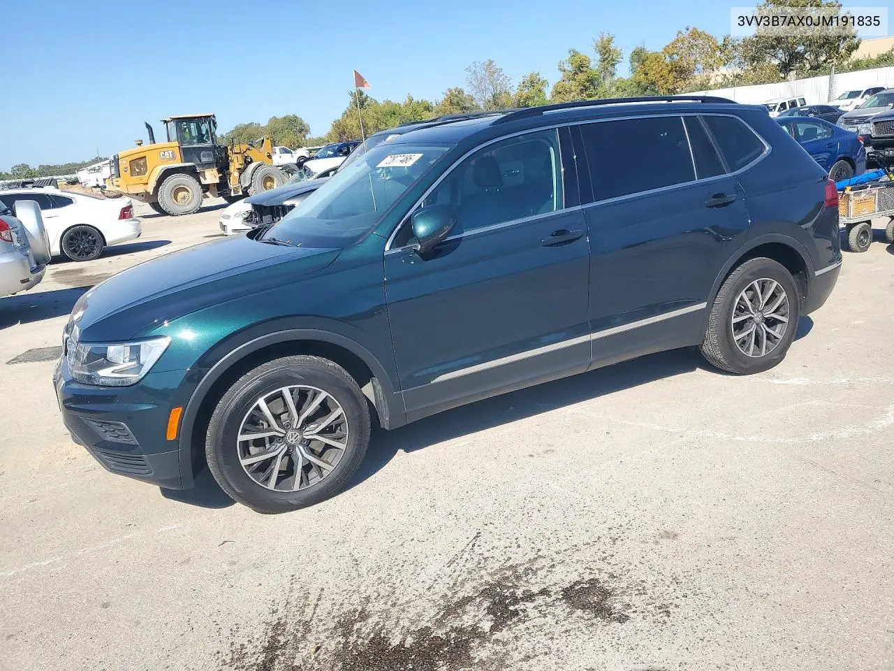 VOLKSWAGEN TIGUAN 2018, VIN 3VV3B7AX0JM191835