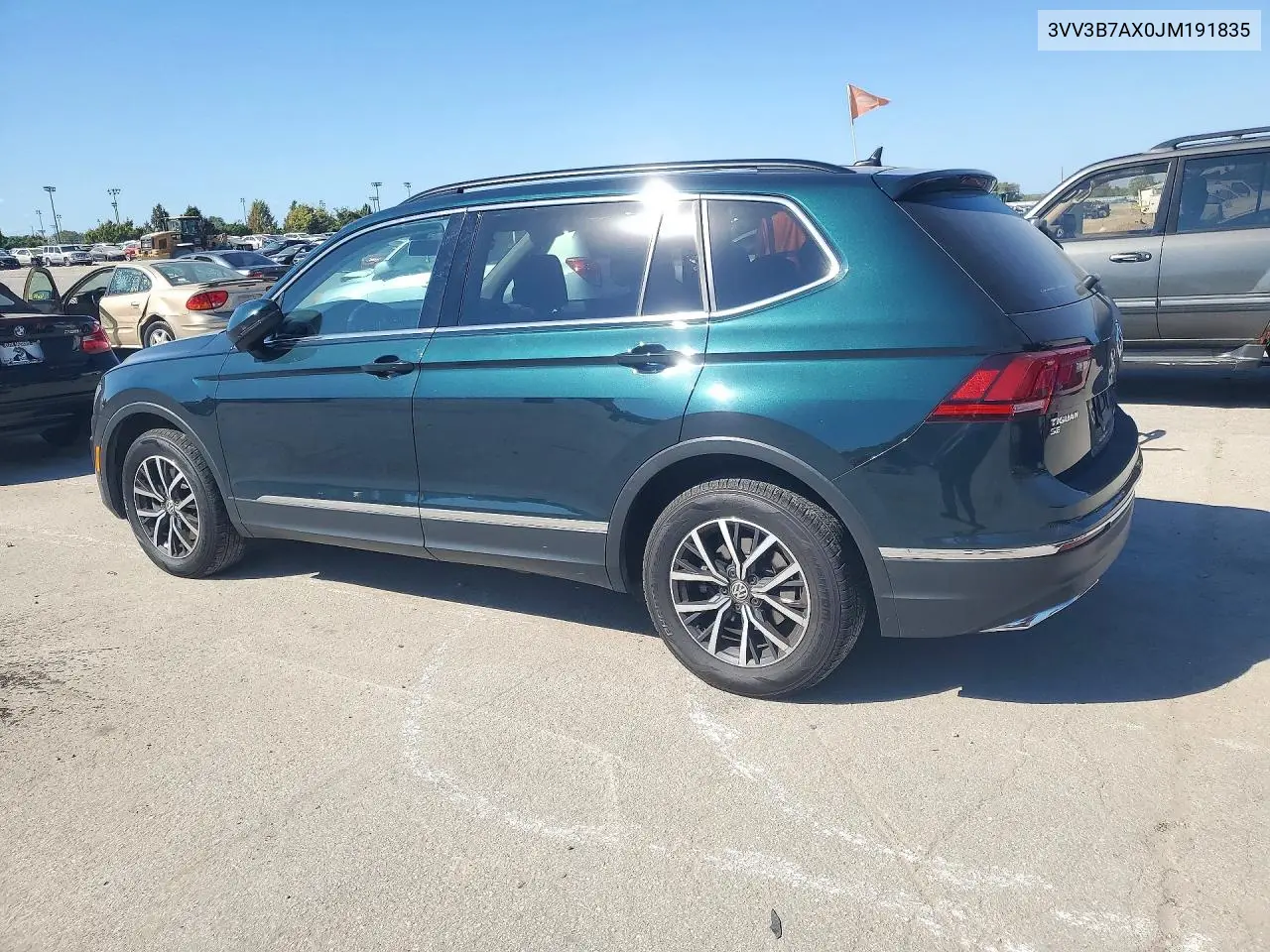 2018 VOLKSWAGEN TIGUAN VIN 3VV3B7AX0JM191835 — фото 2