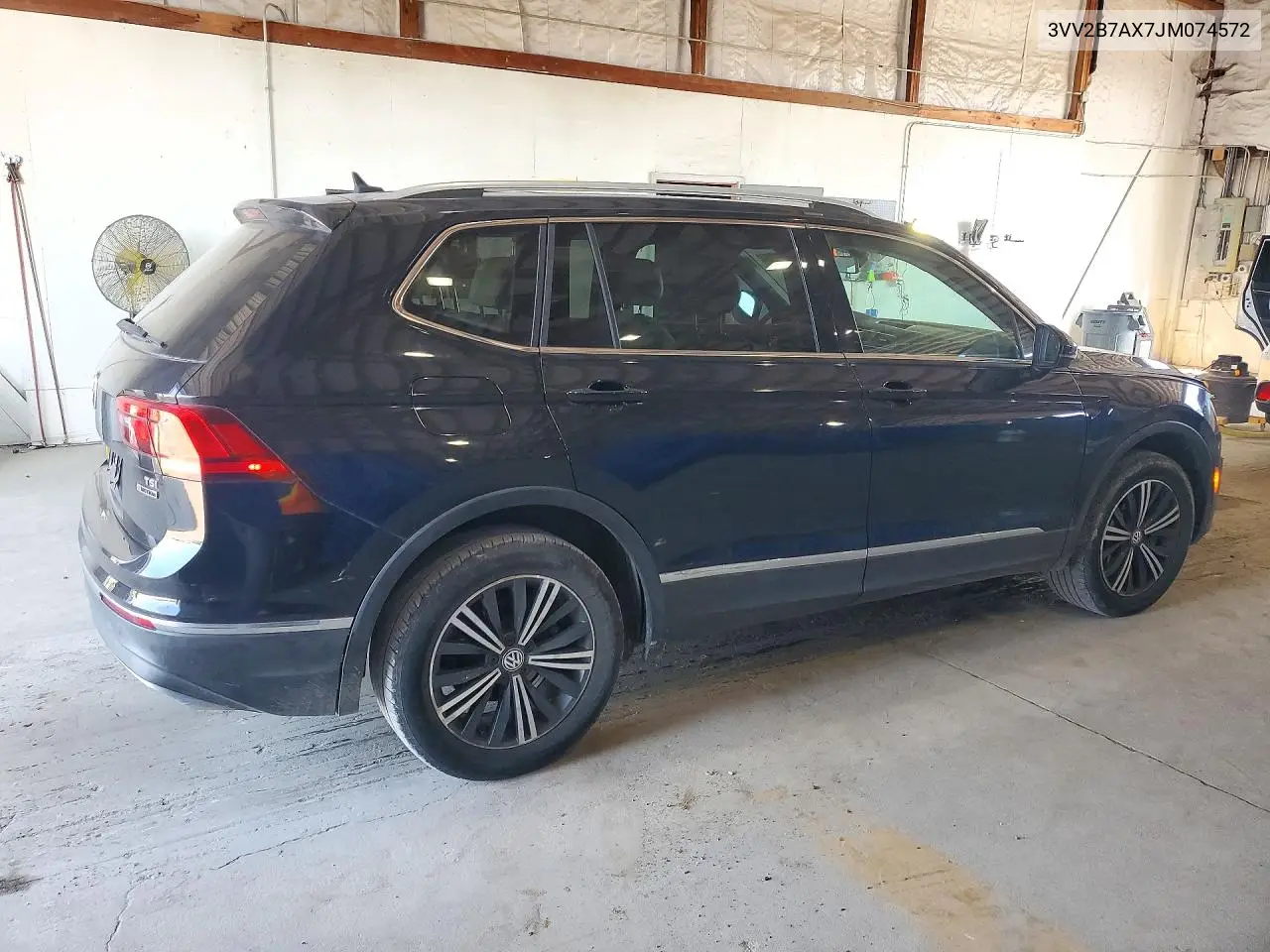 2018 VOLKSWAGEN TIGUAN VIN 3VV2B7AX7JM074572 — фото 3