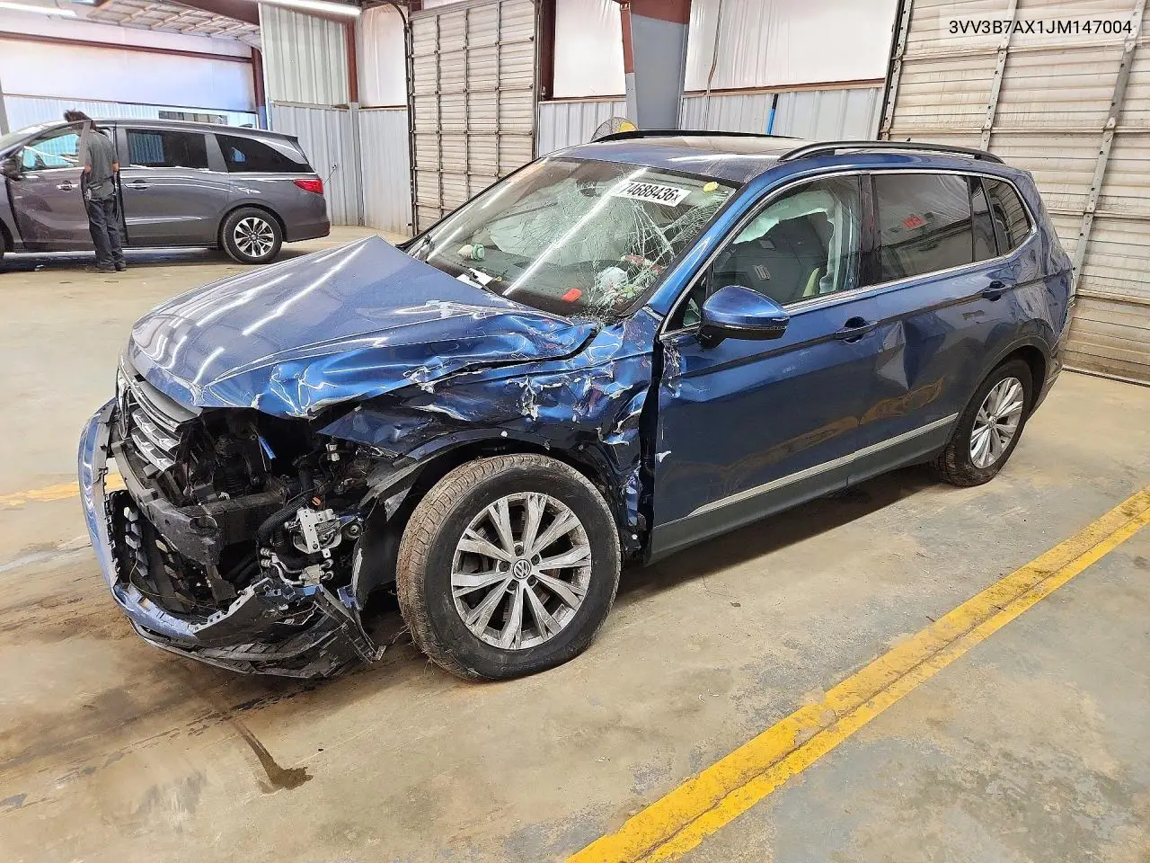VOLKSWAGEN TIGUAN 2018, VIN 3VV3B7AX1JM147004