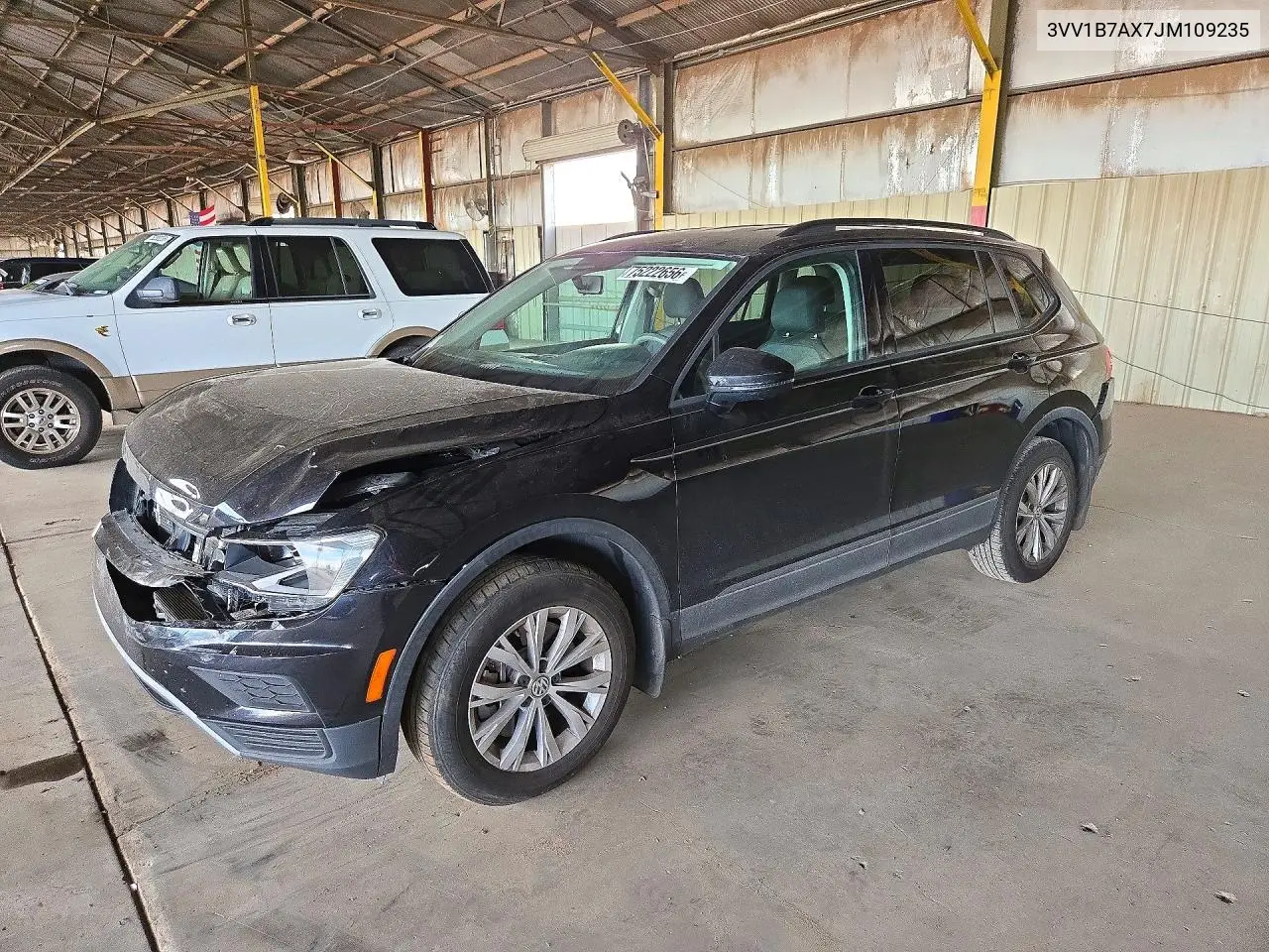 VOLKSWAGEN TIGUAN 2018, VIN 3VV1B7AX7JM109235
