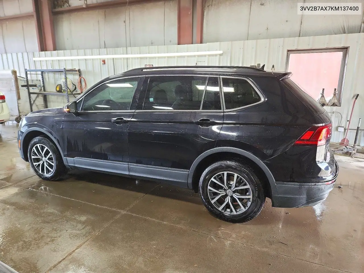 2019 VOLKSWAGEN TIGUAN VIN 3VV2B7AX7KM137400 — фото 2