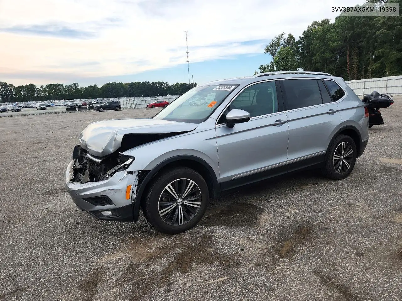VOLKSWAGEN TIGUAN 2019, VIN 3VV3B7AX5KM119398
