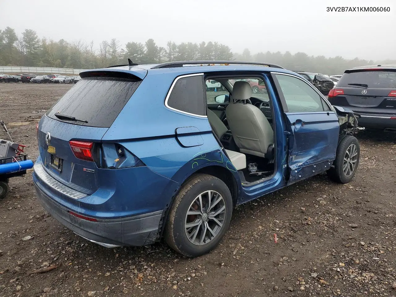 2019 VOLKSWAGEN TIGUAN VIN 3VV2B7AX1KM006060 — фото 3
