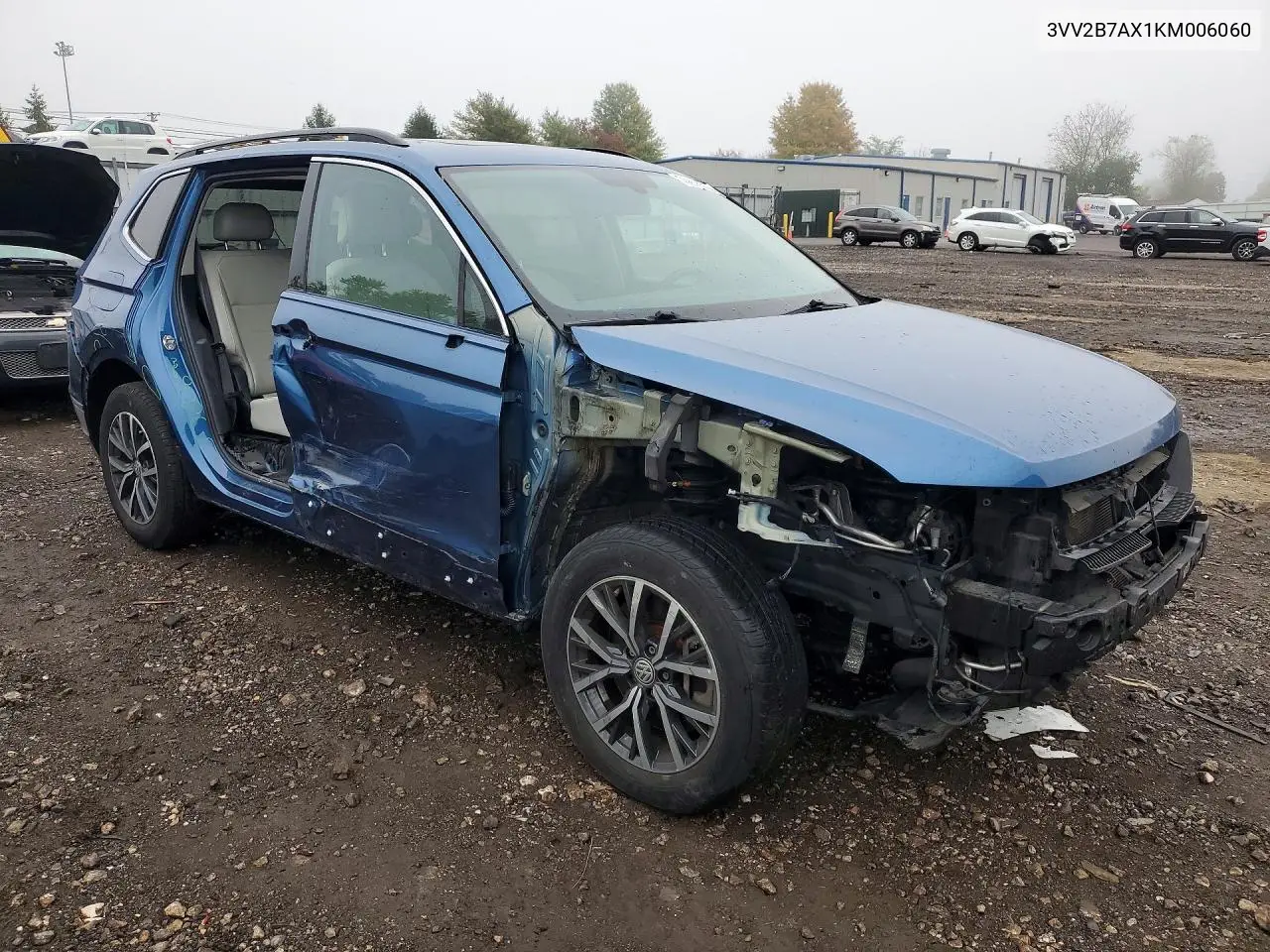 2019 VOLKSWAGEN TIGUAN VIN 3VV2B7AX1KM006060 — фото 4