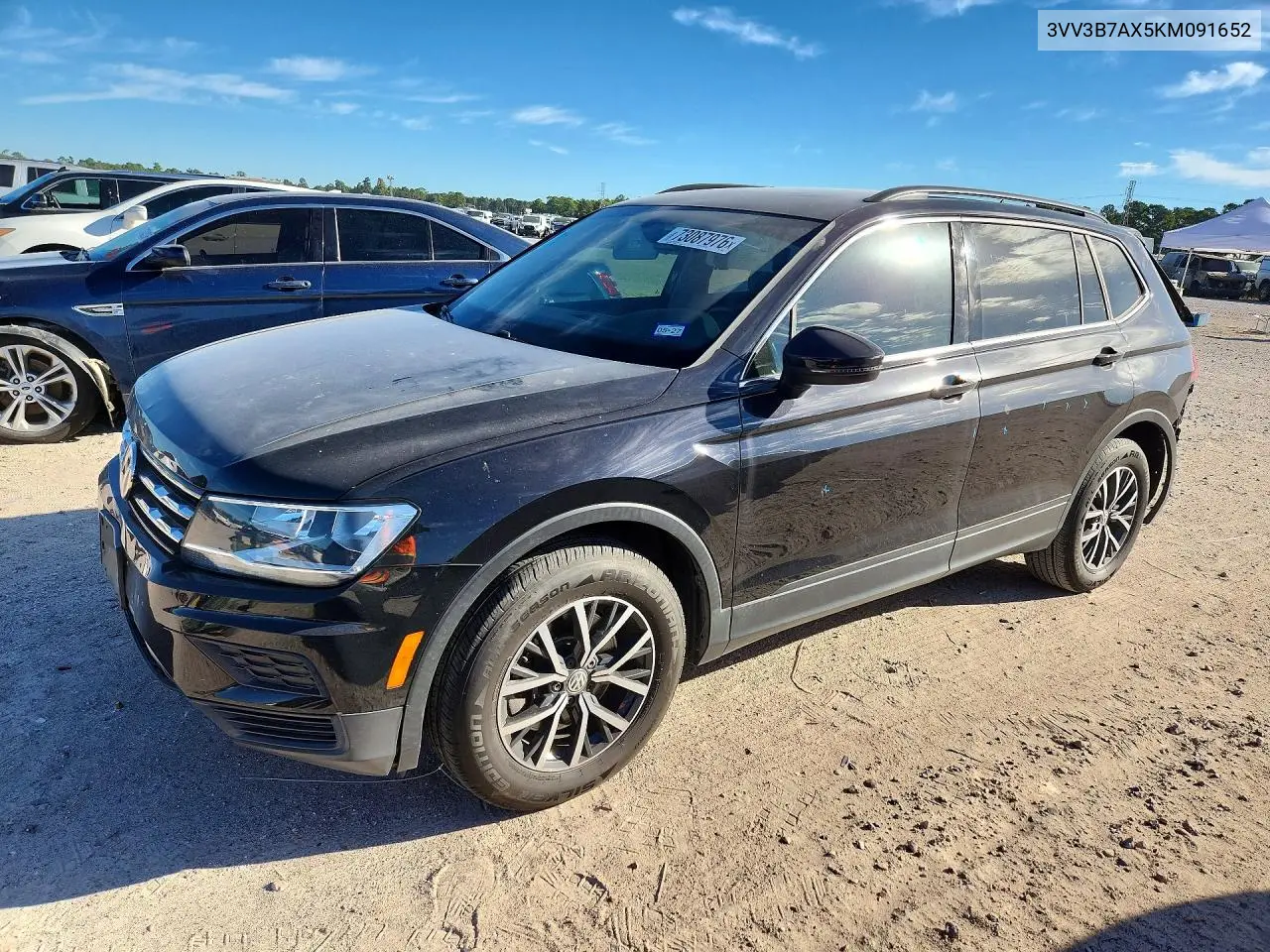 VOLKSWAGEN TIGUAN 2019, VIN 3VV3B7AX5KM091652