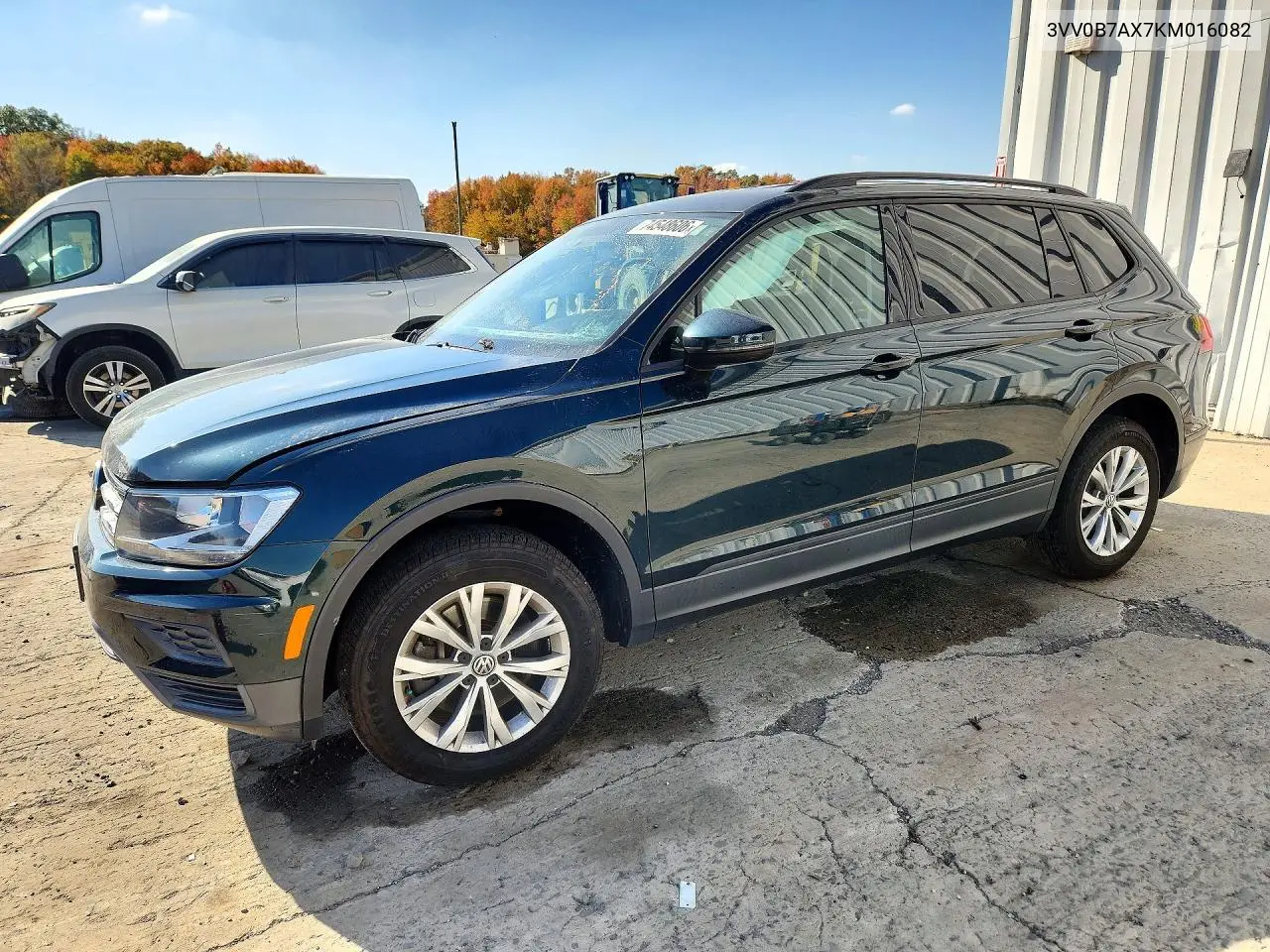 VOLKSWAGEN TIGUAN 2019, VIN 3VV0B7AX7KM016082