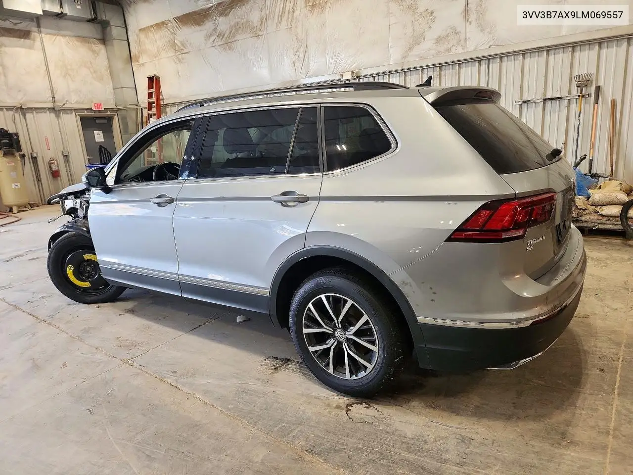 2020 VOLKSWAGEN TIGUAN VIN 3VV3B7AX9LM069557 — фото 2