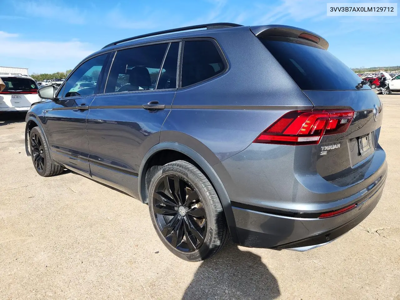 2020 VOLKSWAGEN TIGUAN VIN 3VV3B7AX0LM129712 — фото 2