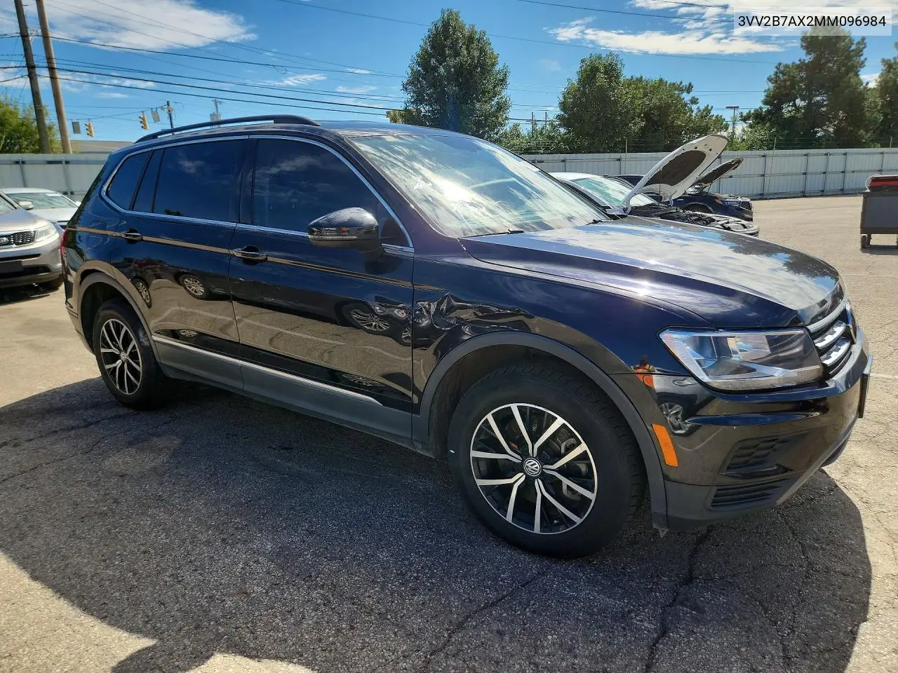 2021 VOLKSWAGEN TIGUAN VIN 3VV2B7AX2MM096984 — фото 4