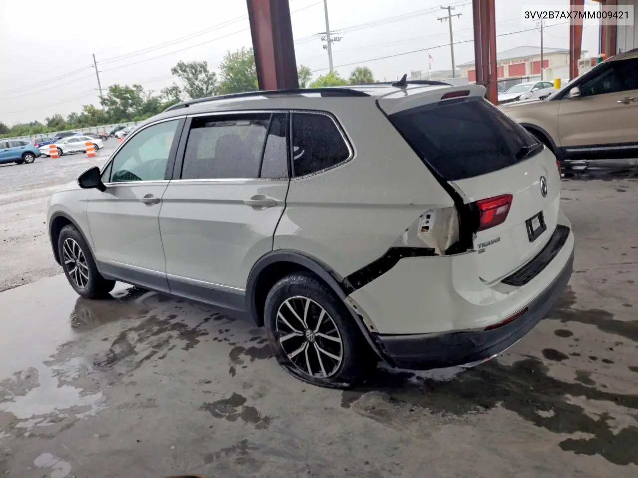 2021 VOLKSWAGEN TIGUAN VIN 3VV2B7AX7MM009421 — фото 2