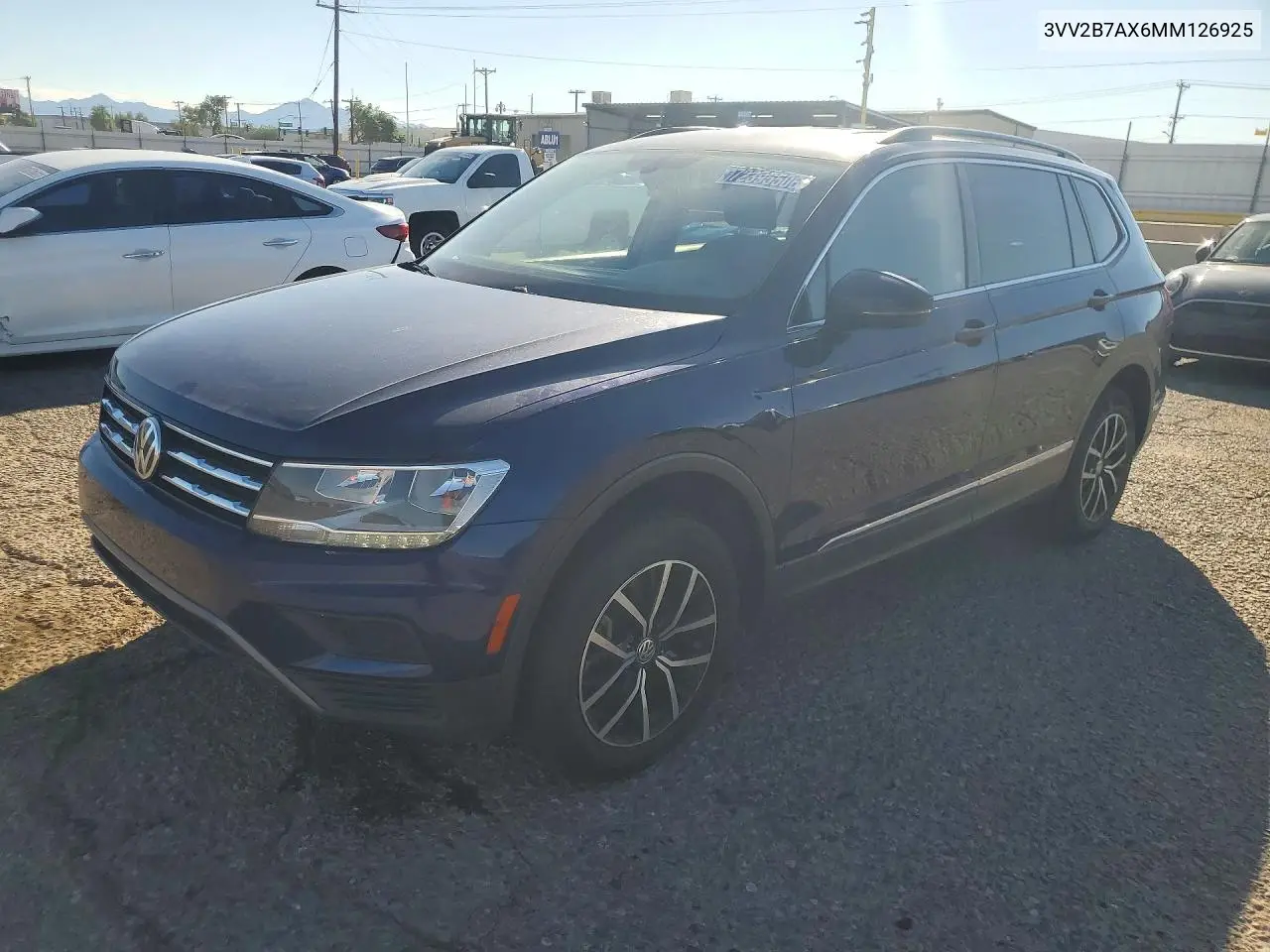 VOLKSWAGEN TIGUAN 2021, VIN 3VV2B7AX6MM126925