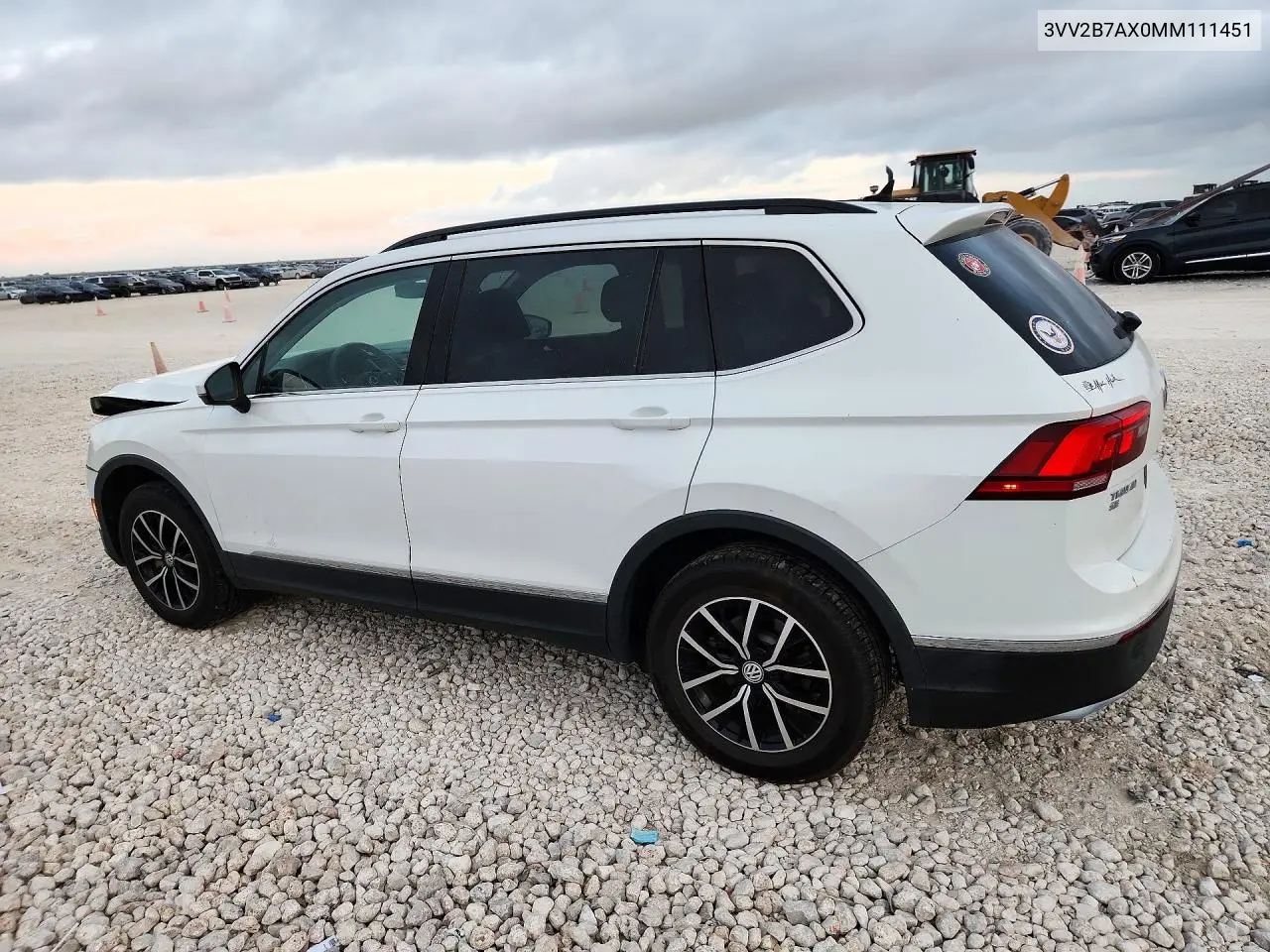 2021 VOLKSWAGEN TIGUAN VIN 3VV2B7AX0MM111451 — фото 2