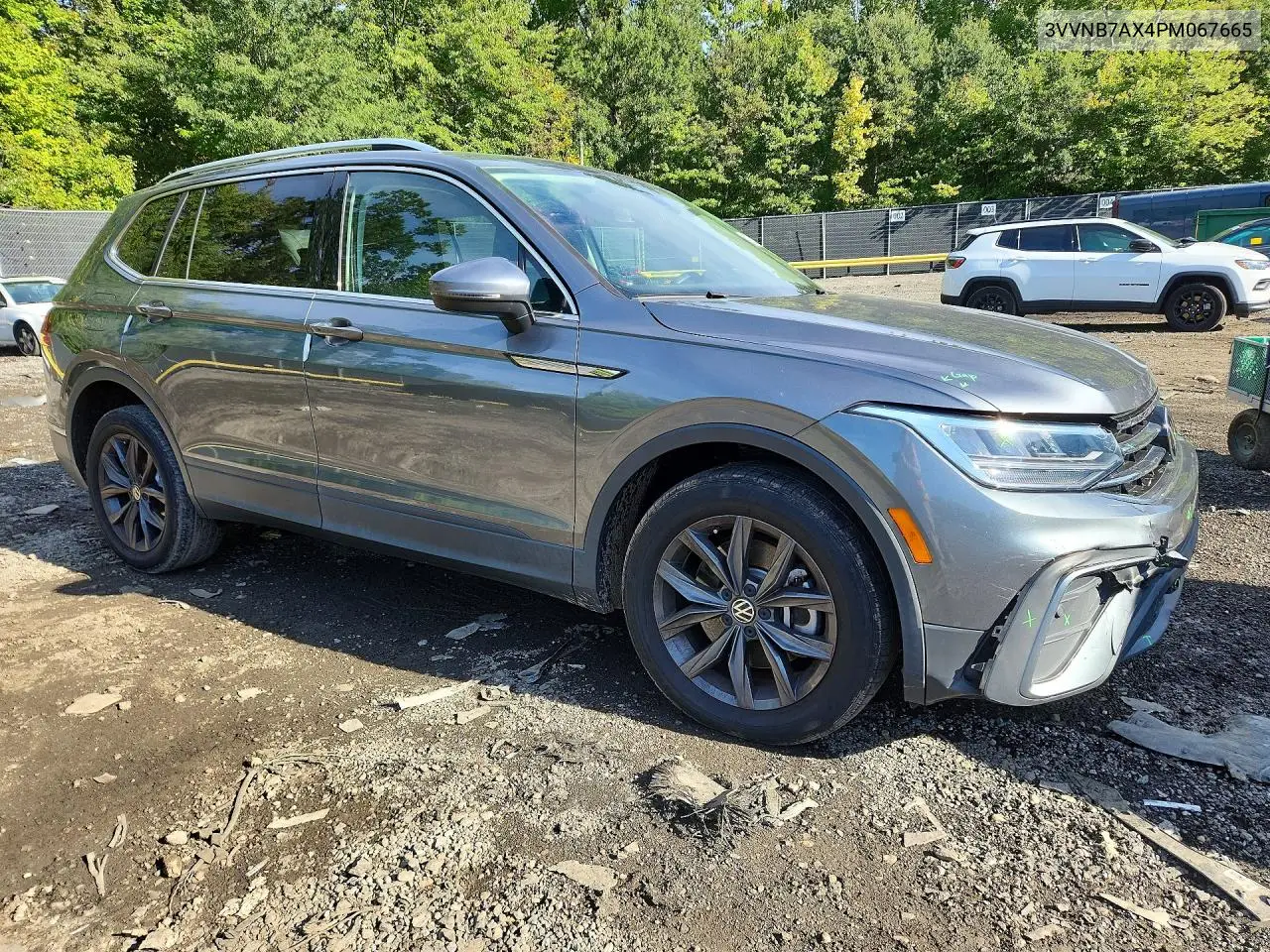 2023 VOLKSWAGEN TIGUAN VIN 3VVNB7AX4PM067665 — фото 4