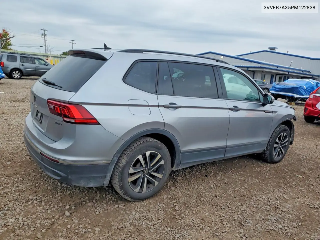2023 VOLKSWAGEN TIGUAN VIN 3VVFB7AX5PM122838 — фото 3
