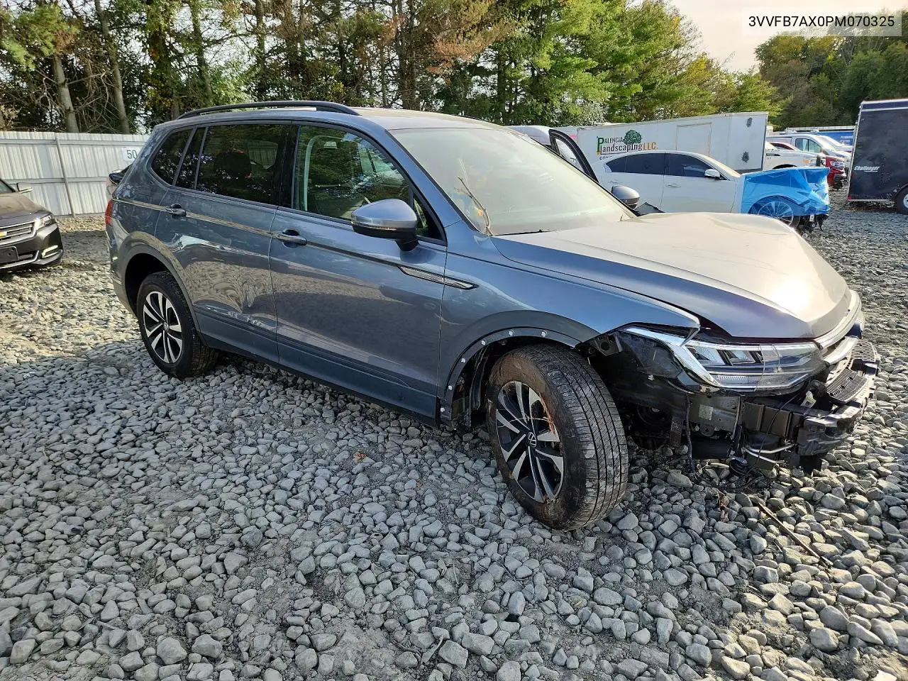 2023 VOLKSWAGEN TIGUAN VIN 3VVFB7AX0PM070325 — фото 4