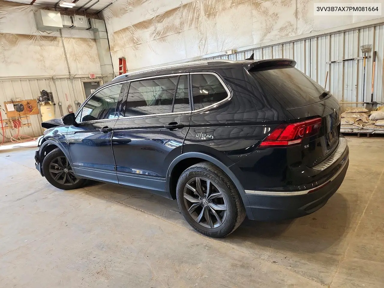 2023 VOLKSWAGEN TIGUAN VIN 3VV3B7AX7PM081664 — фото 2