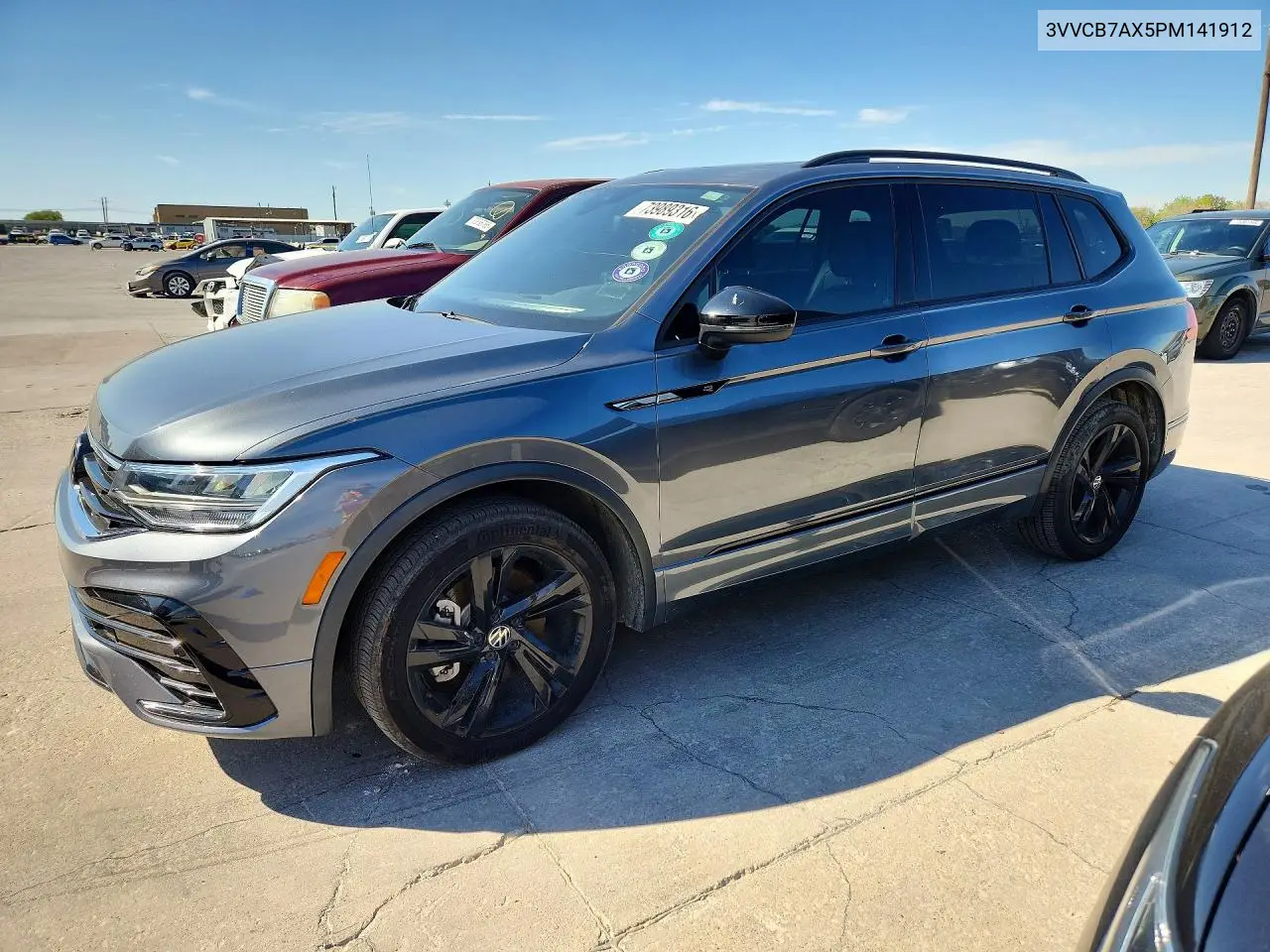 VOLKSWAGEN TIGUAN 2023, VIN 3VVCB7AX5PM141912