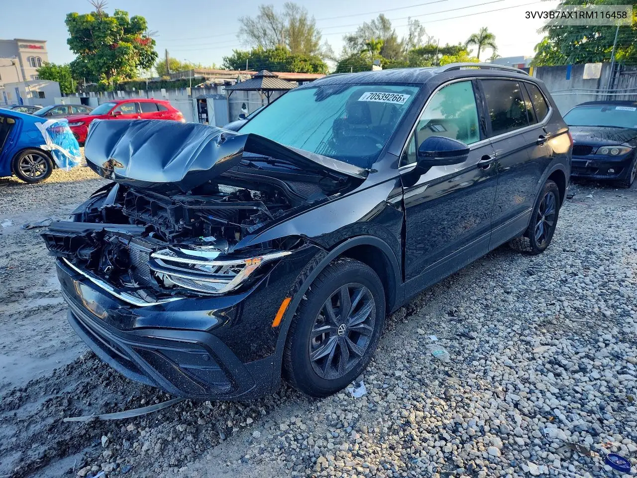 VOLKSWAGEN TIGUAN 2024, VIN 3VV3B7AX1RM116458