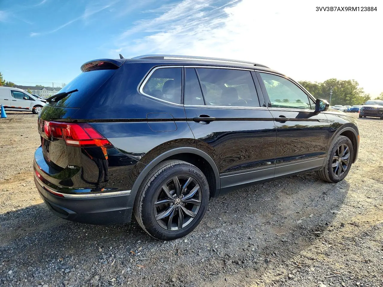 2024 VOLKSWAGEN TIGUAN VIN 3VV3B7AX9RM123884 — фото 3