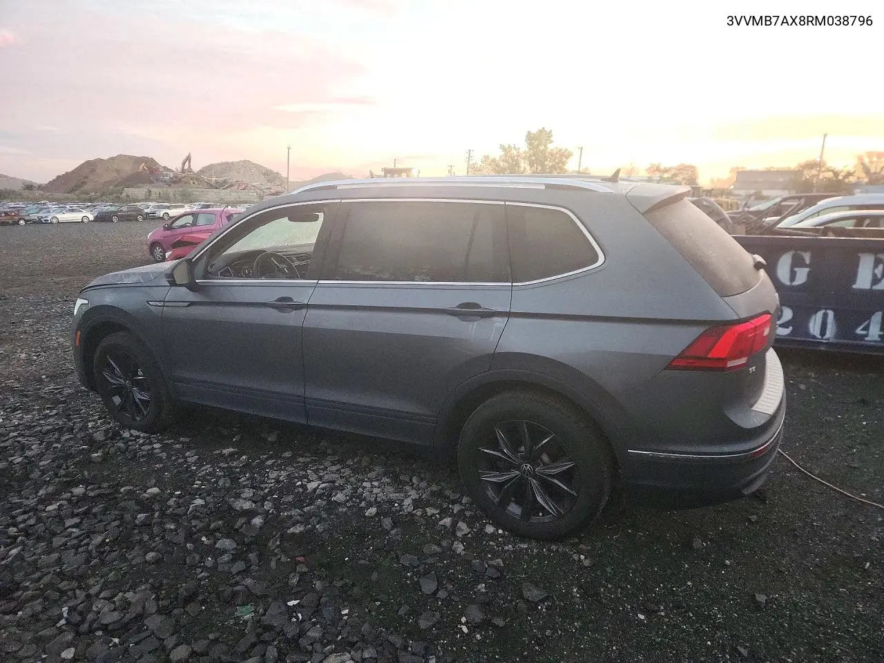 2024 VOLKSWAGEN TIGUAN VIN 3VVMB7AX8RM038796 — фото 2